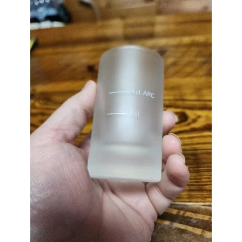 JAGERMEISTER LOGO BUCK DEER FROSTED SHOT GLASS - VERY NICE